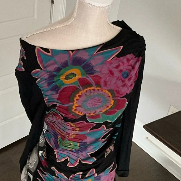 Desigual Black Floral Blouse - Picture 2 of 4
